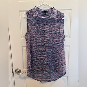 H&M Sleeveless Button Front Blouse, Blue and Pink pattern, Size 10